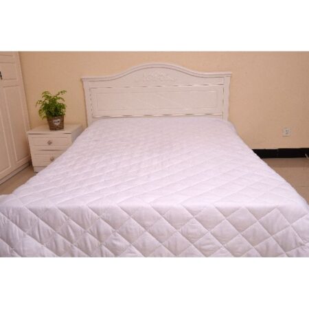 Twin Small Pocket Comforter